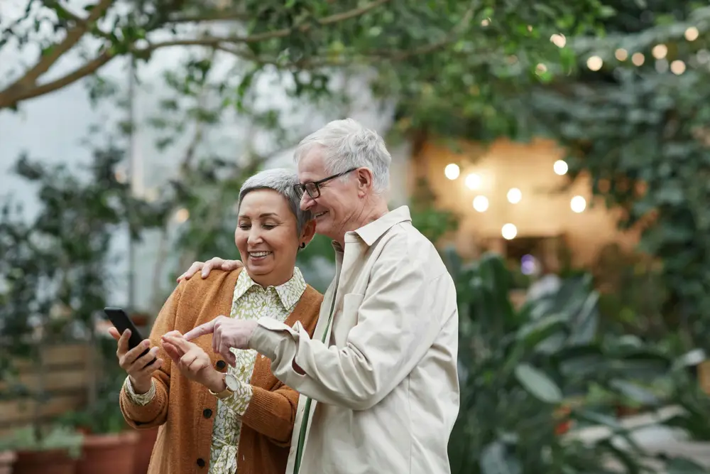 Solo Travel Safety Tips for Seniors 